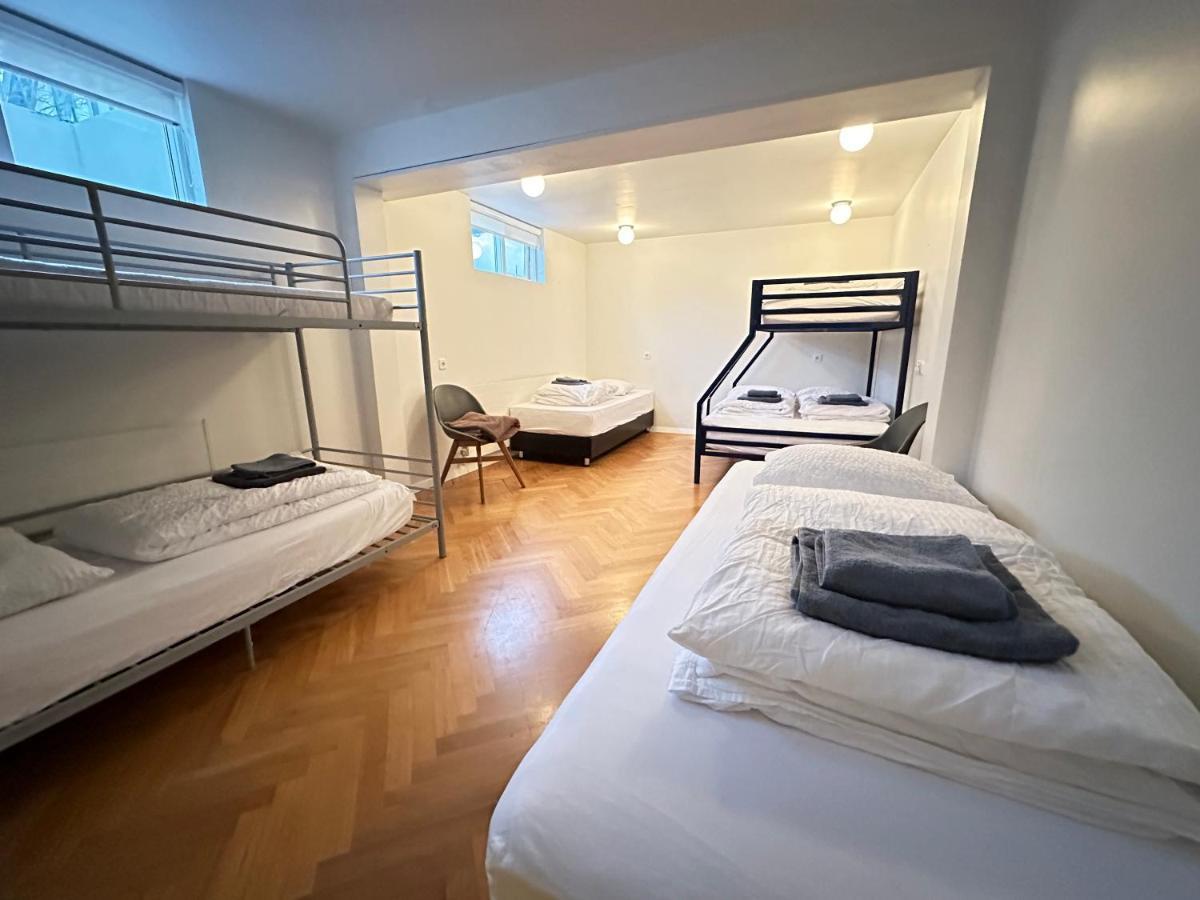 Big Villa Centrally Located In Рейкявик Екстериор снимка